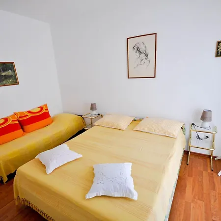 Mira A2 Mit Balkon By Interhome 아파트 *