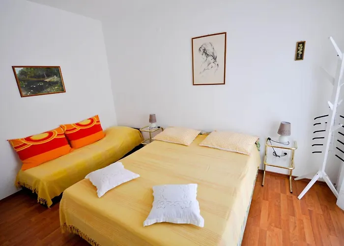 Mira A2 Mit Balkon By Interhome Apartman *