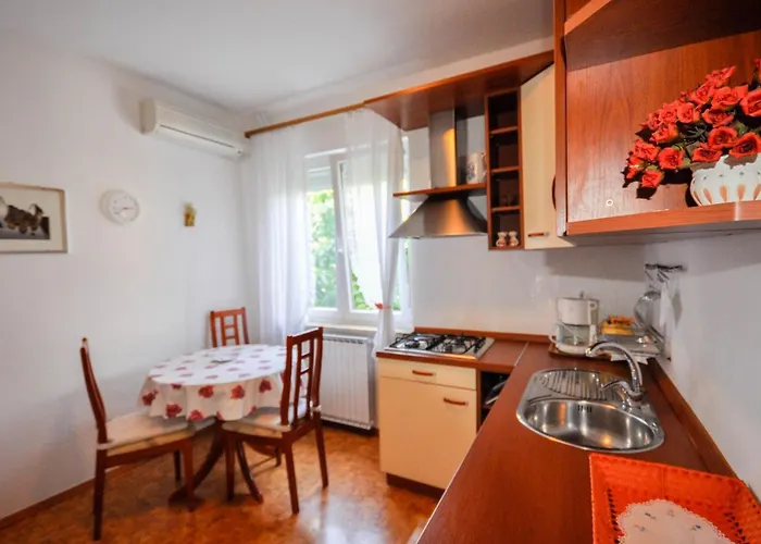 Apartman Mira A2 Mit Balkon By Interhome *