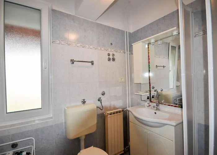 Mira A2 Mit Balkon By Interhome *
